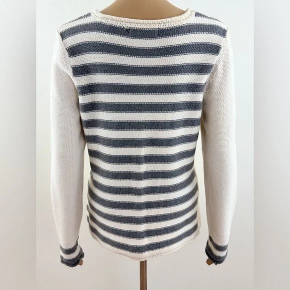 Liz Claiborne Long Sleeve Knit Pullover Sweater, Blue Star Design Women's Size M - Picture 4 of 16